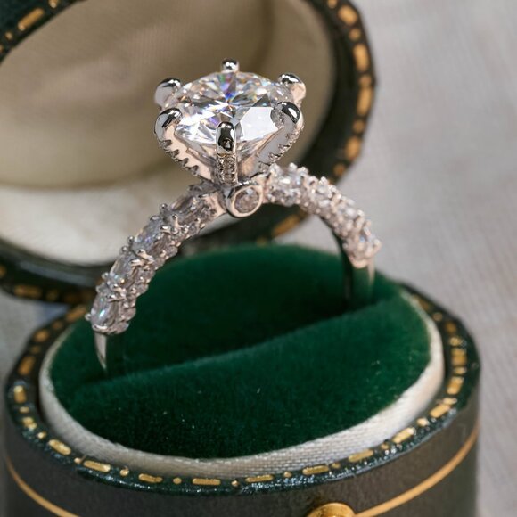 Stunning 3 Carat Moissanite Ring S925 Sterling Silver - Picture 5 of 10